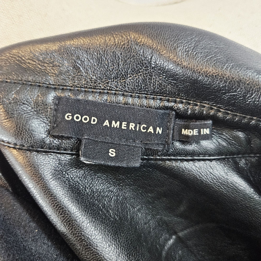 Good American Faux Leather Cropped Buttondown Shirt size Small - Picture 13 of 14